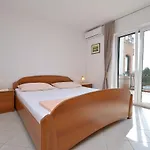 Ivan By The Sea Apartment Vodice