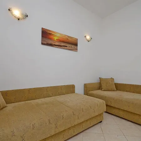 Ivan By The Sea Apartment *