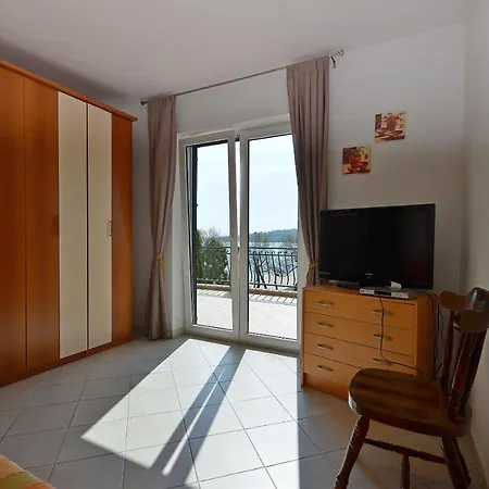 Ivan By The Sea Vodice