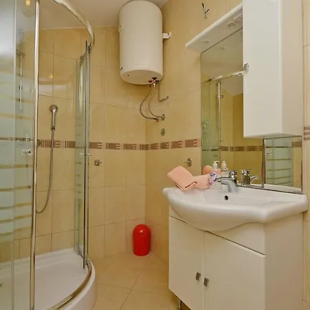 Ivan By The Sea Apartment