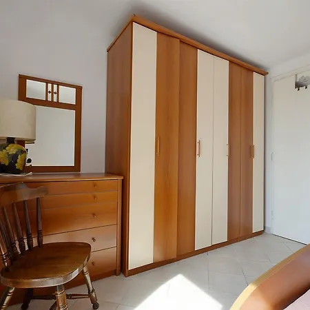 Apartment Ivan By The Sea